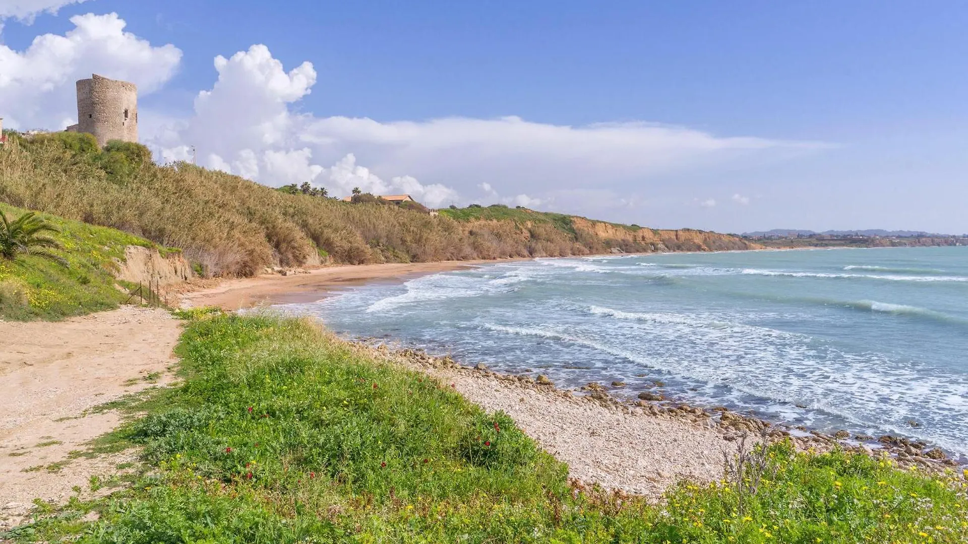 Дом отдыха Gorgeous Home In Ciotta With House Sea View Torre di Gaffe Италия